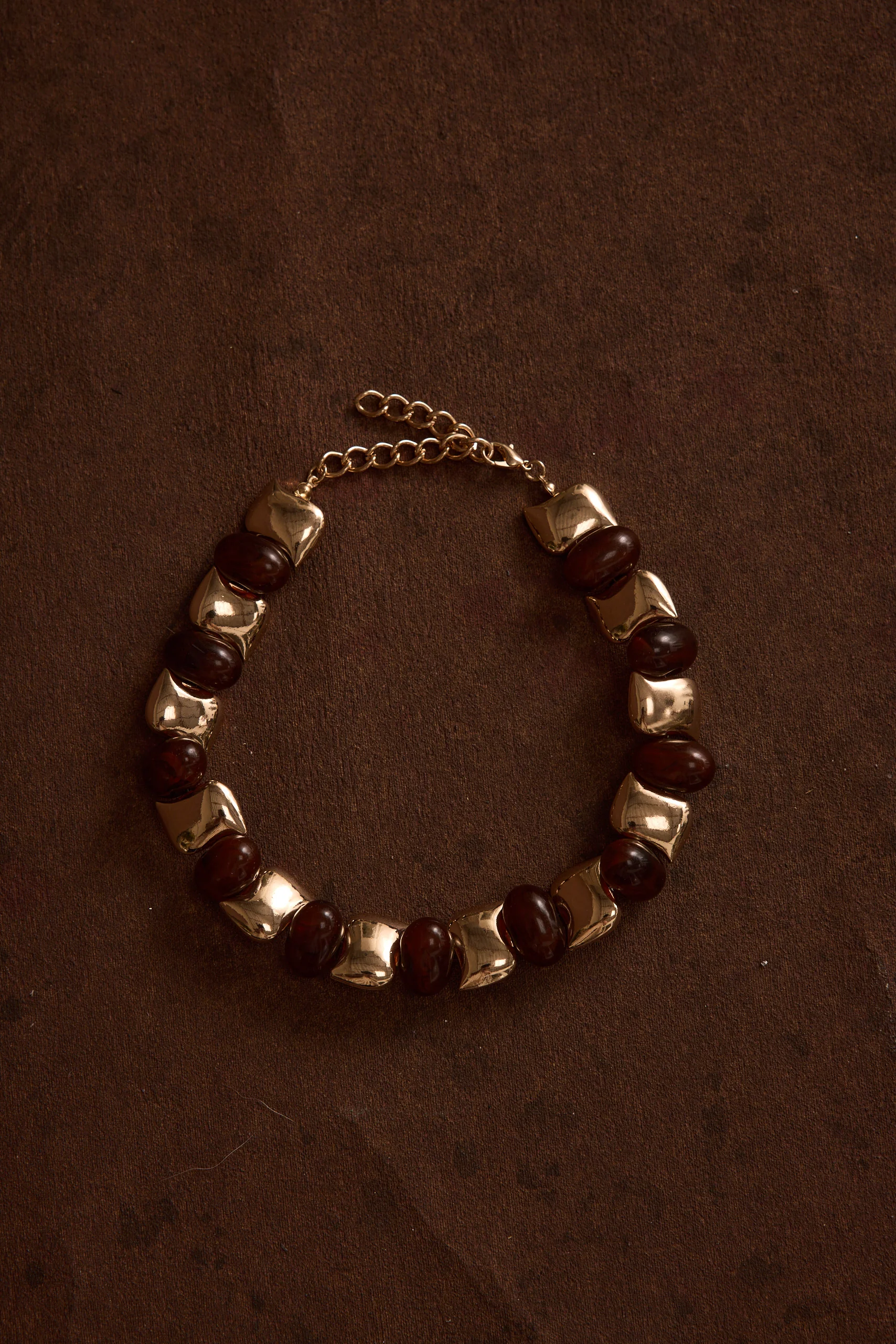 Alizae Stone and Gold Choker - Image 5