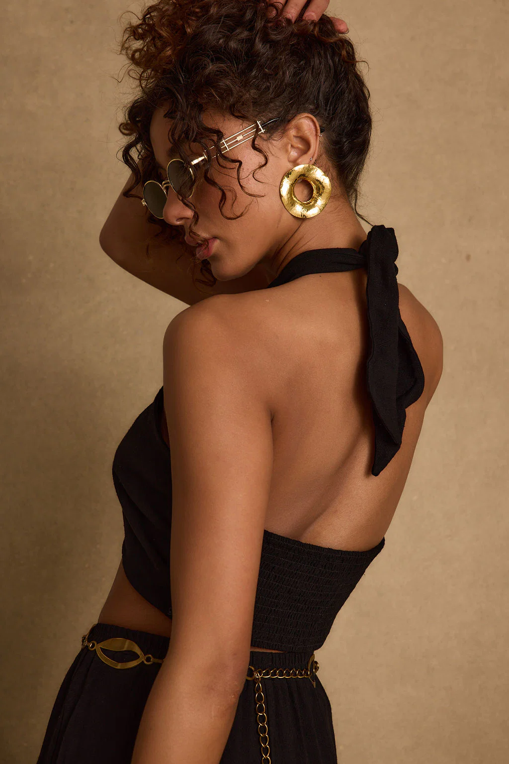 Amalfi Black Linen Halter Top - Image 2