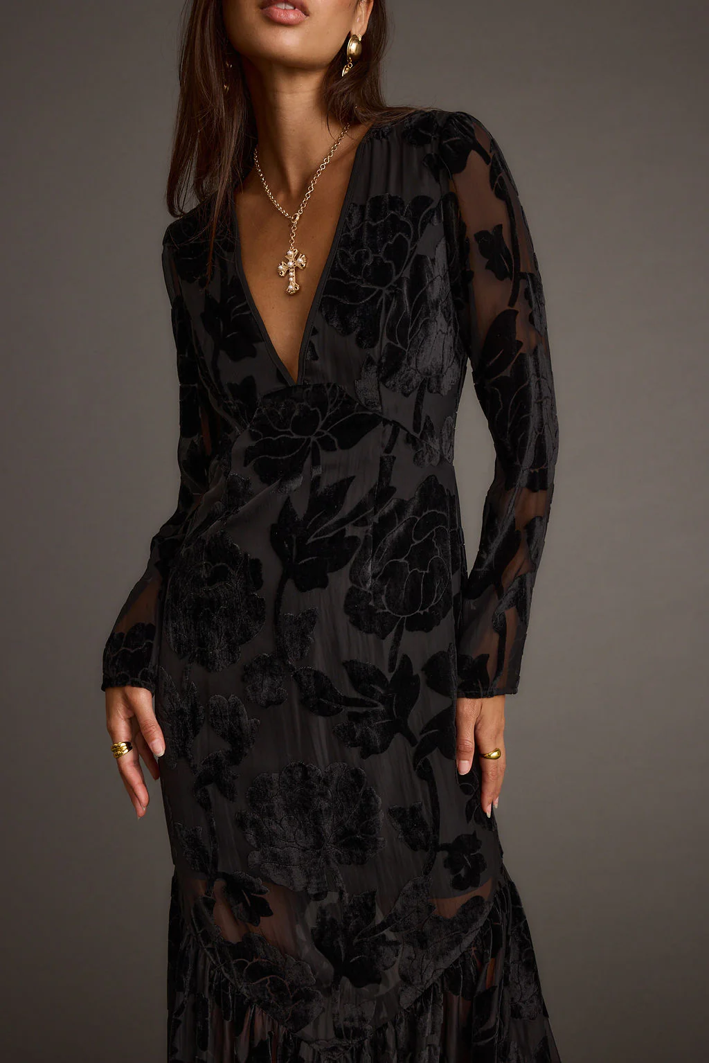 Angela Black Velvet Burnout Long Sleeve Maxi Dress - Image 3