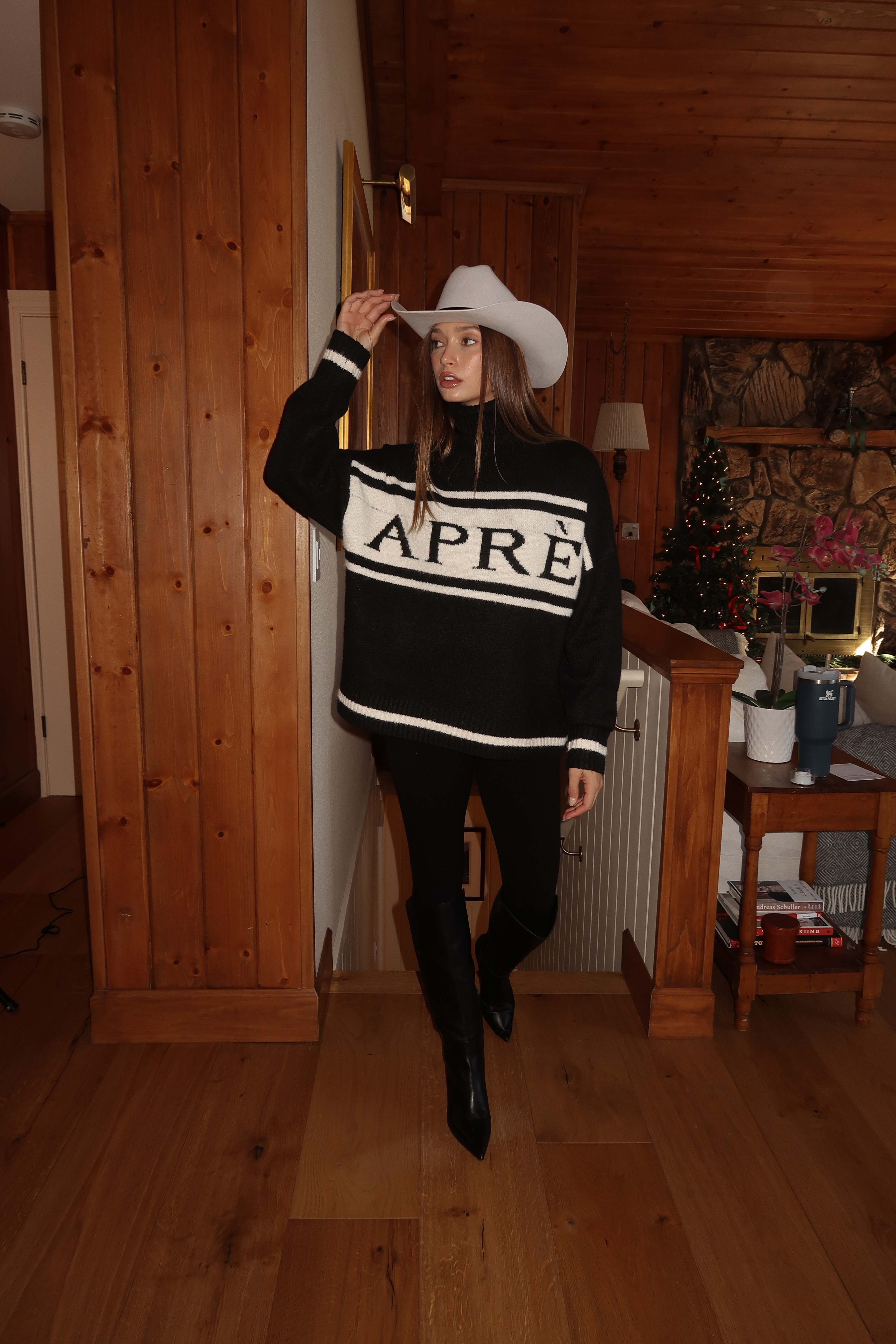 Apres Black and White Turtleneck Sweater - Image 13
