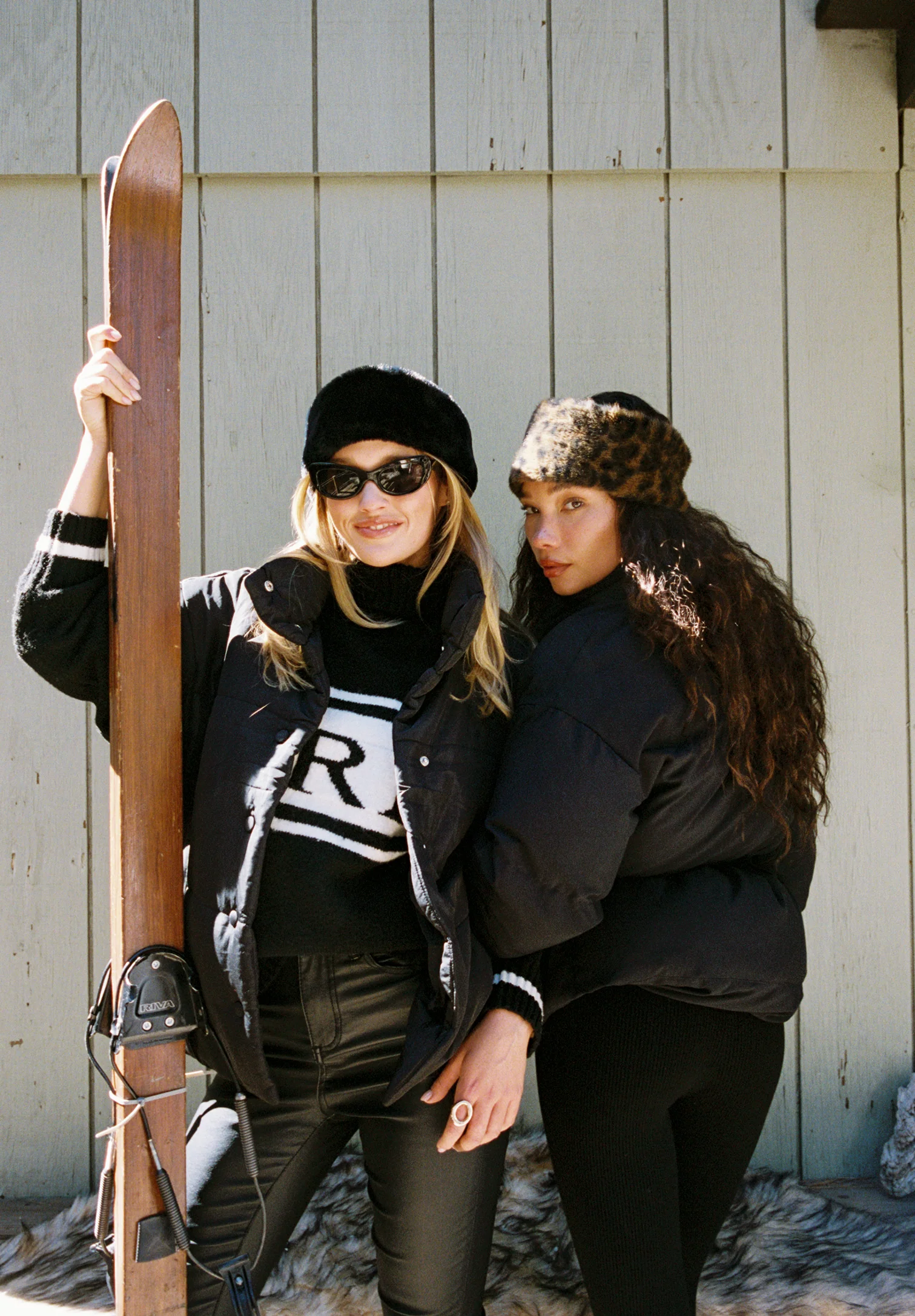 Apres Black and White Turtleneck Sweater - Image 3