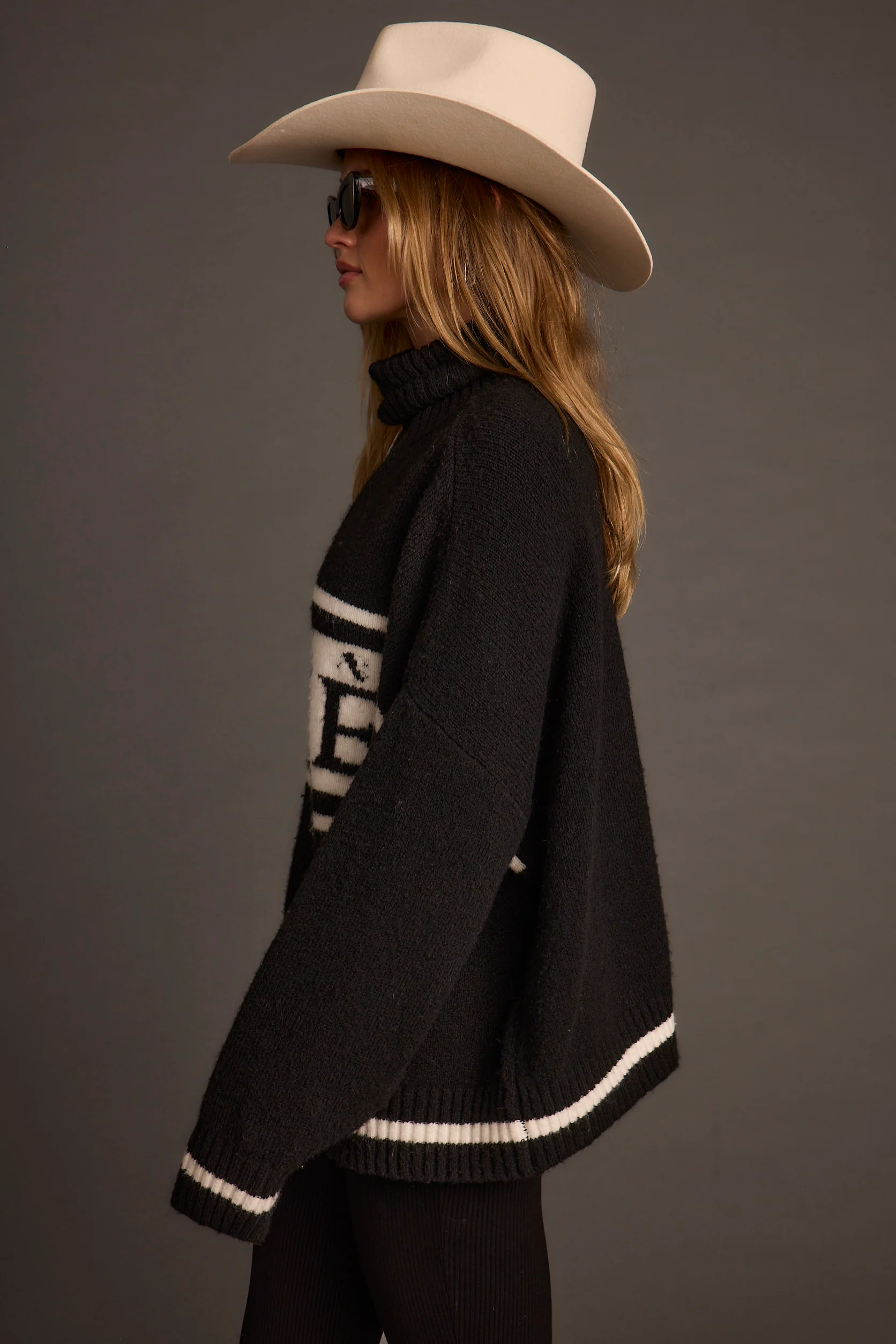 Apres Black and White Turtleneck Sweater - Image 6