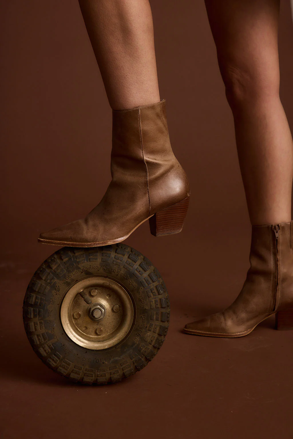 Caty Vintage Tan Boot - Image 3