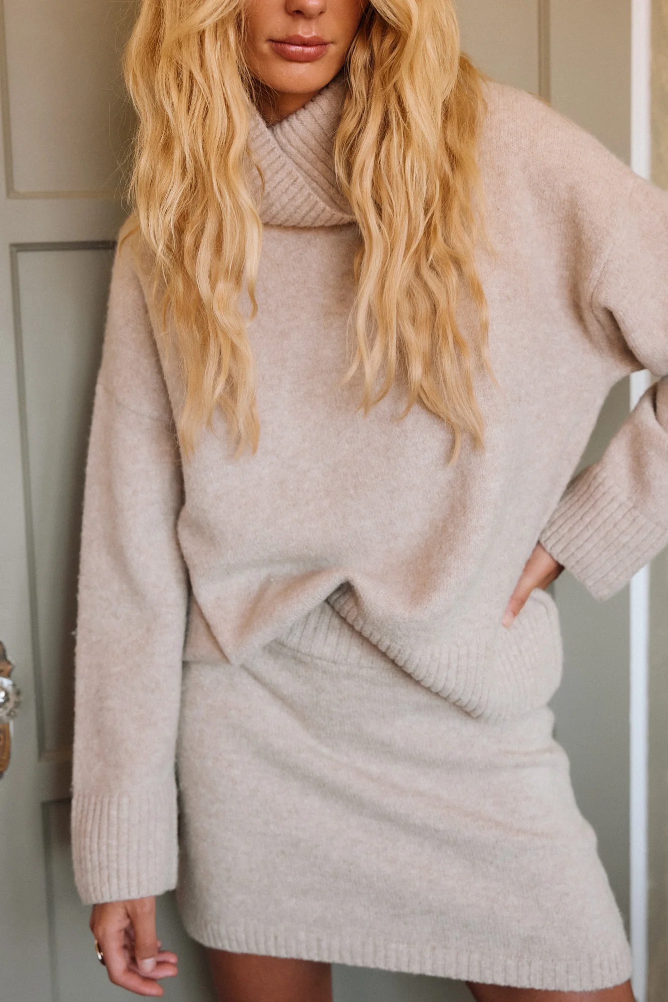 Cedar Oatmeal Sweater Mini Skirt - Image 4