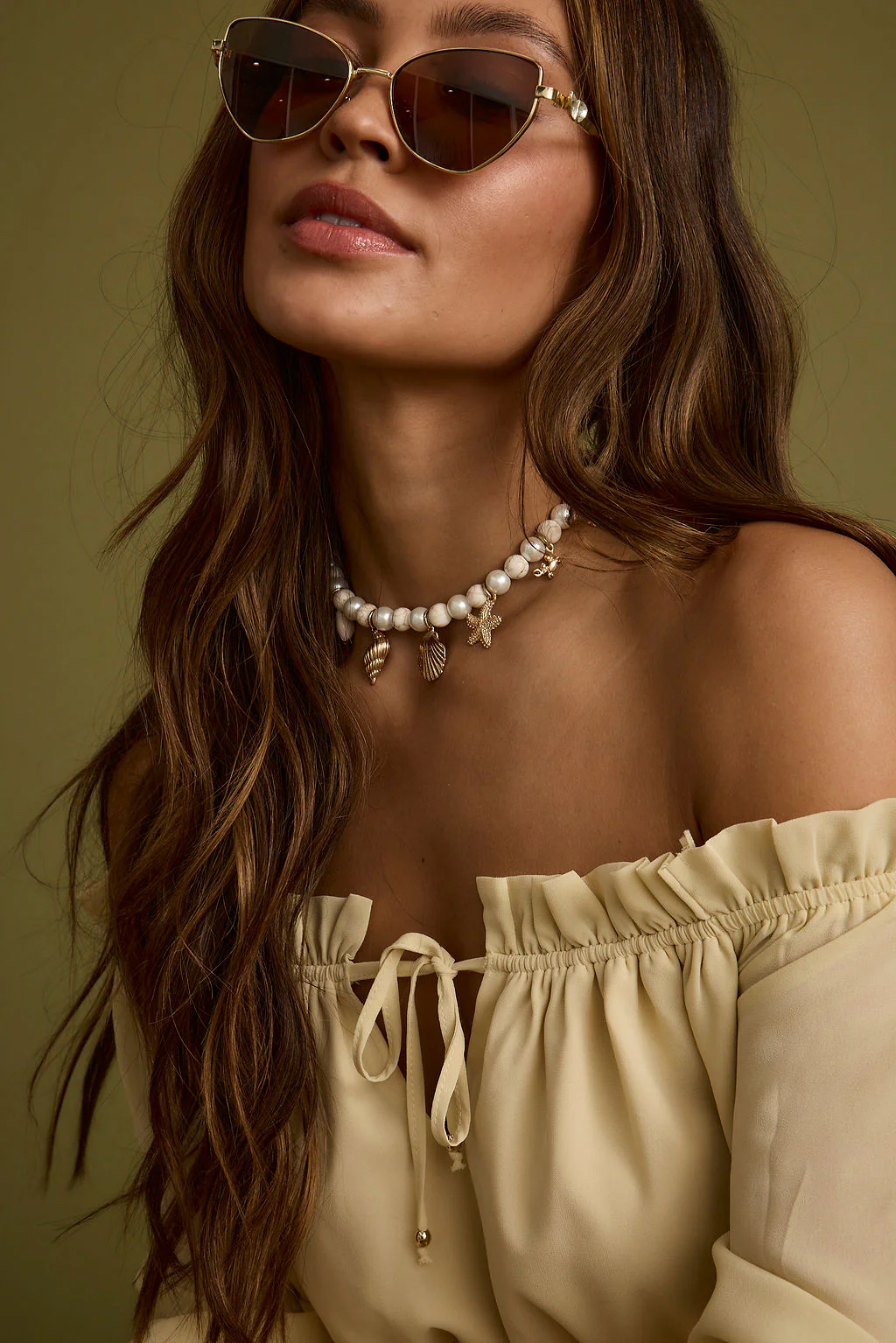Cove Shell Choker Necklace - Image 3