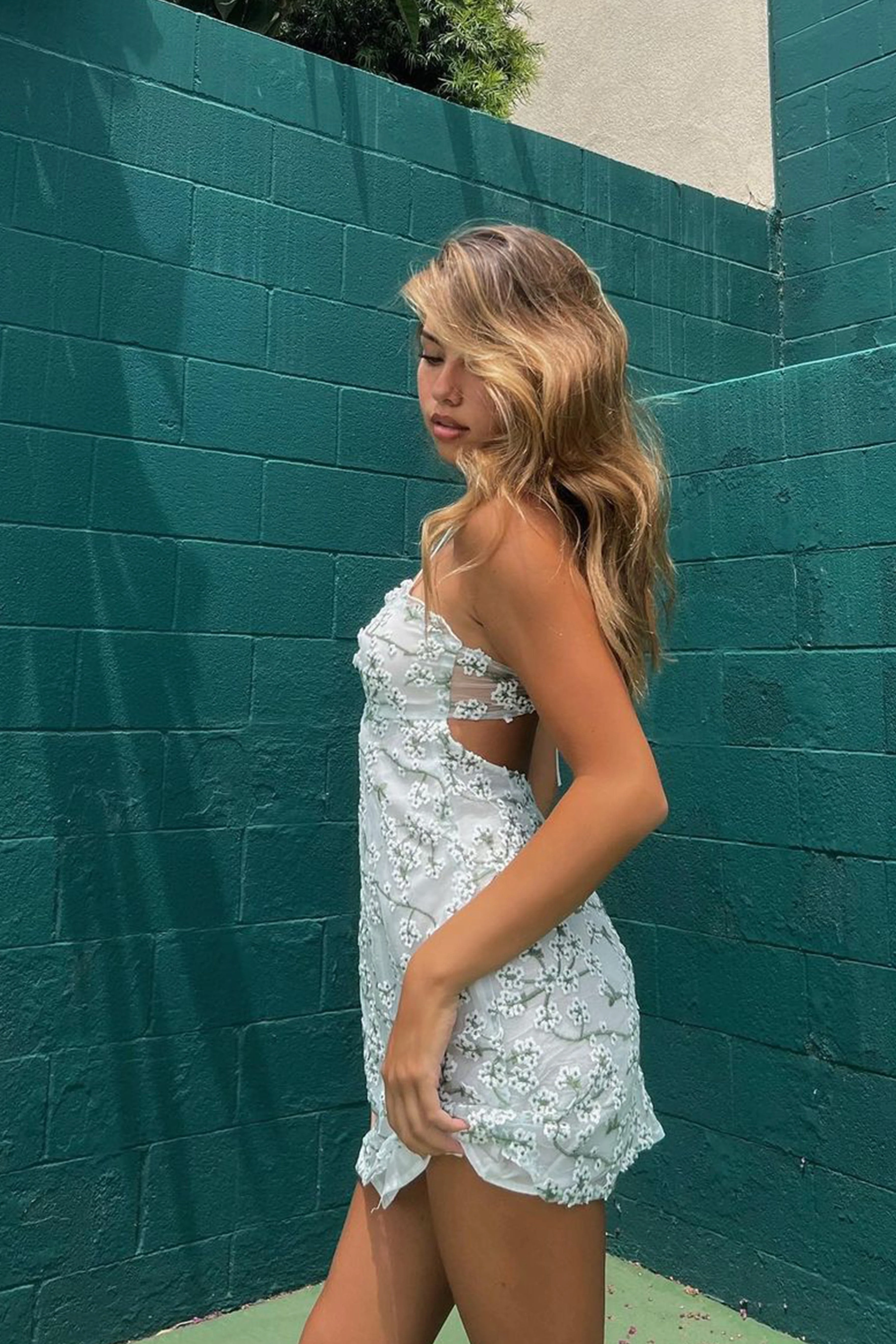 Croatian Coast White Floral Mini Dress - Image 3