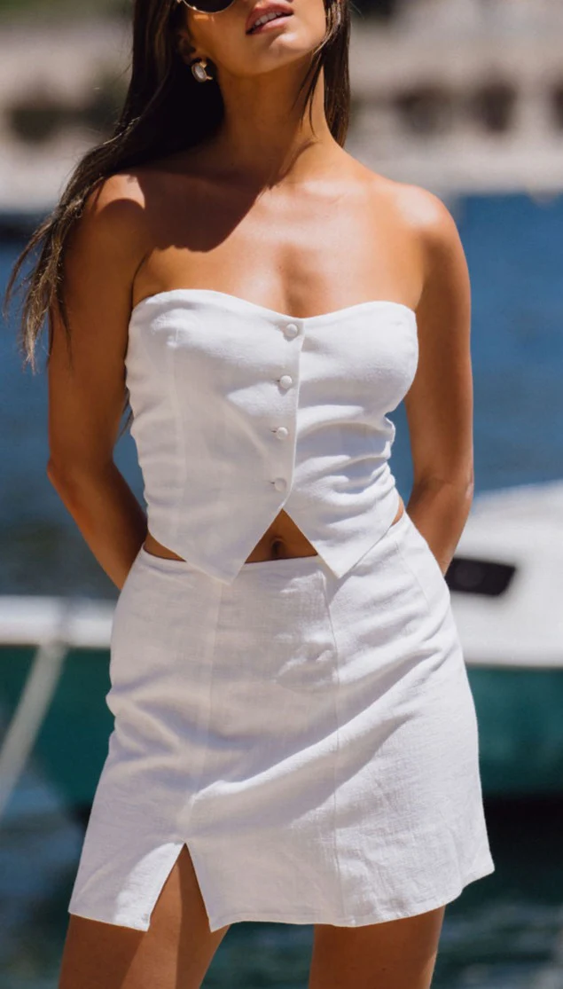 Diane White Linen Mini Skirt - Image 2
