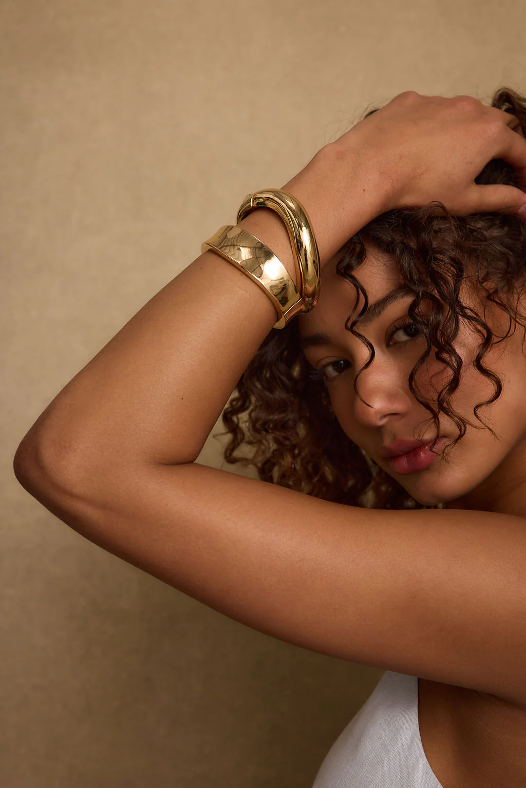 Elisa Gold Bangle Set - Image 7