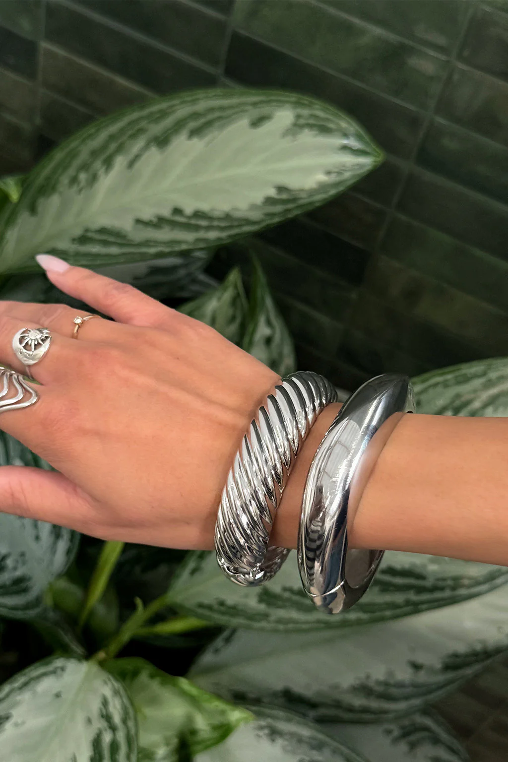 Elsa Set of 2 Silver Bangles - Image 3