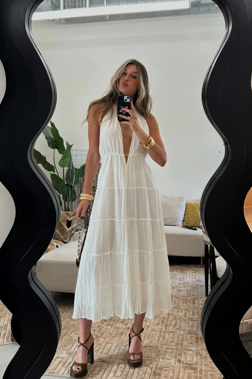 Esperanza White Halter Linen Maxi Dress - Image 4