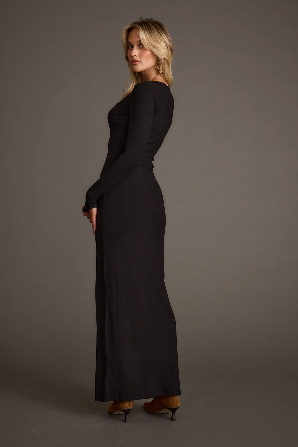Gemma Black Long Sleeve Ribbed Maxi Dress - Image 2