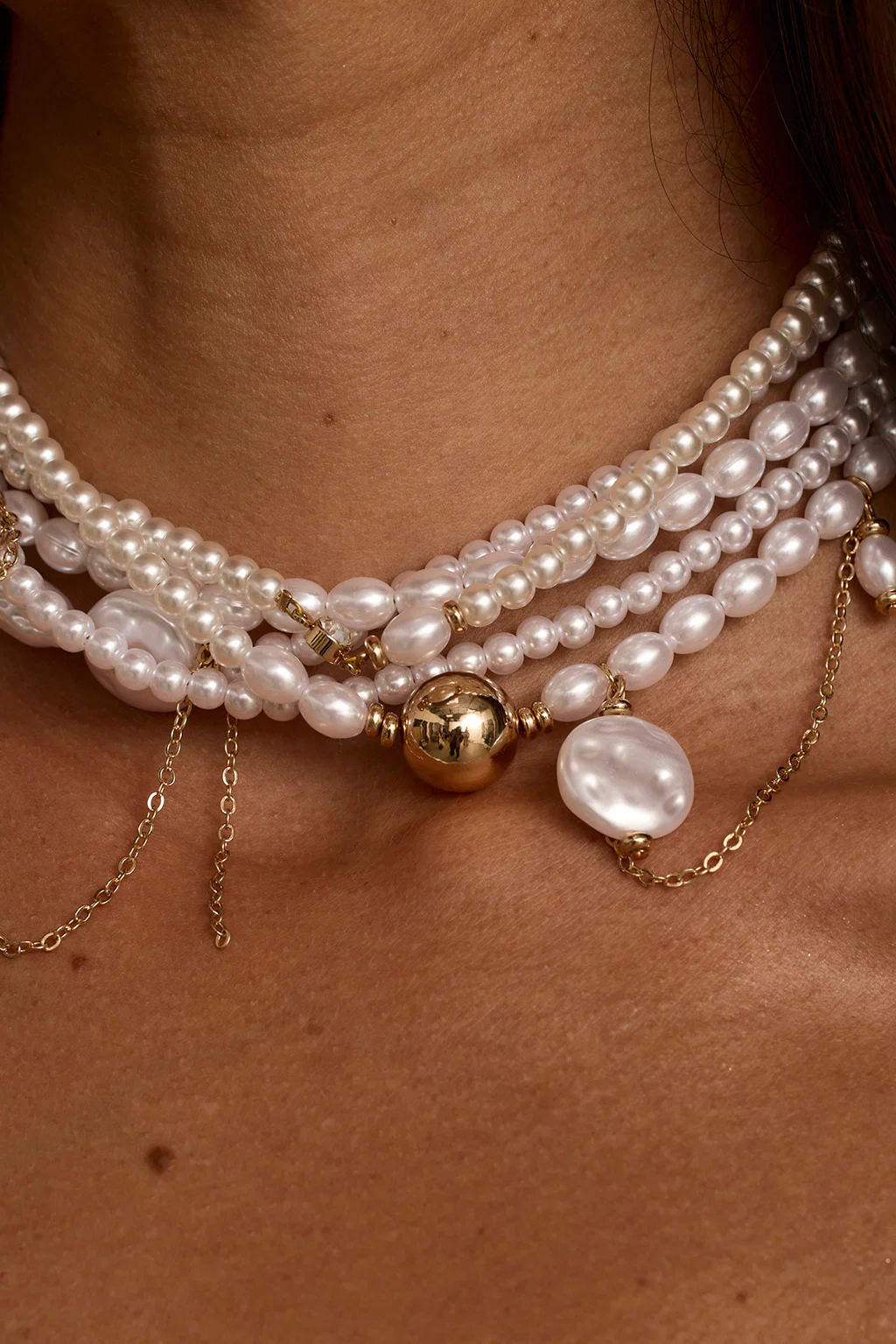 Guilded Drift Pearl Choker - Image 3