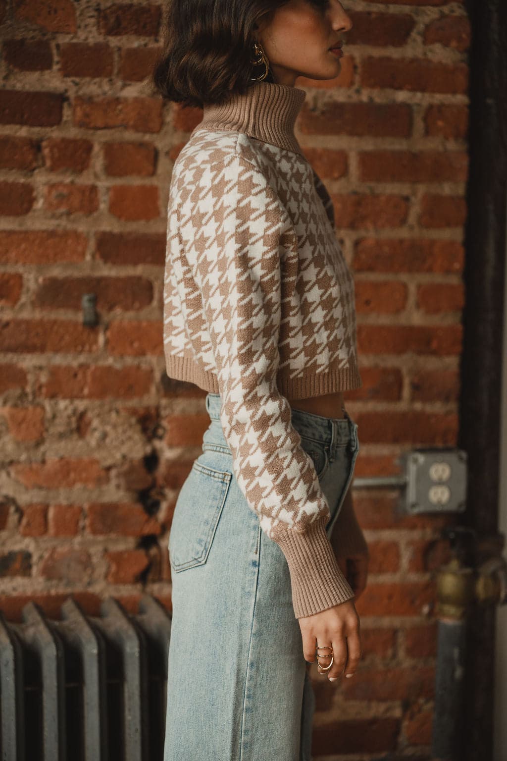Jamie Beige Houndstooth Sweater - Image 10