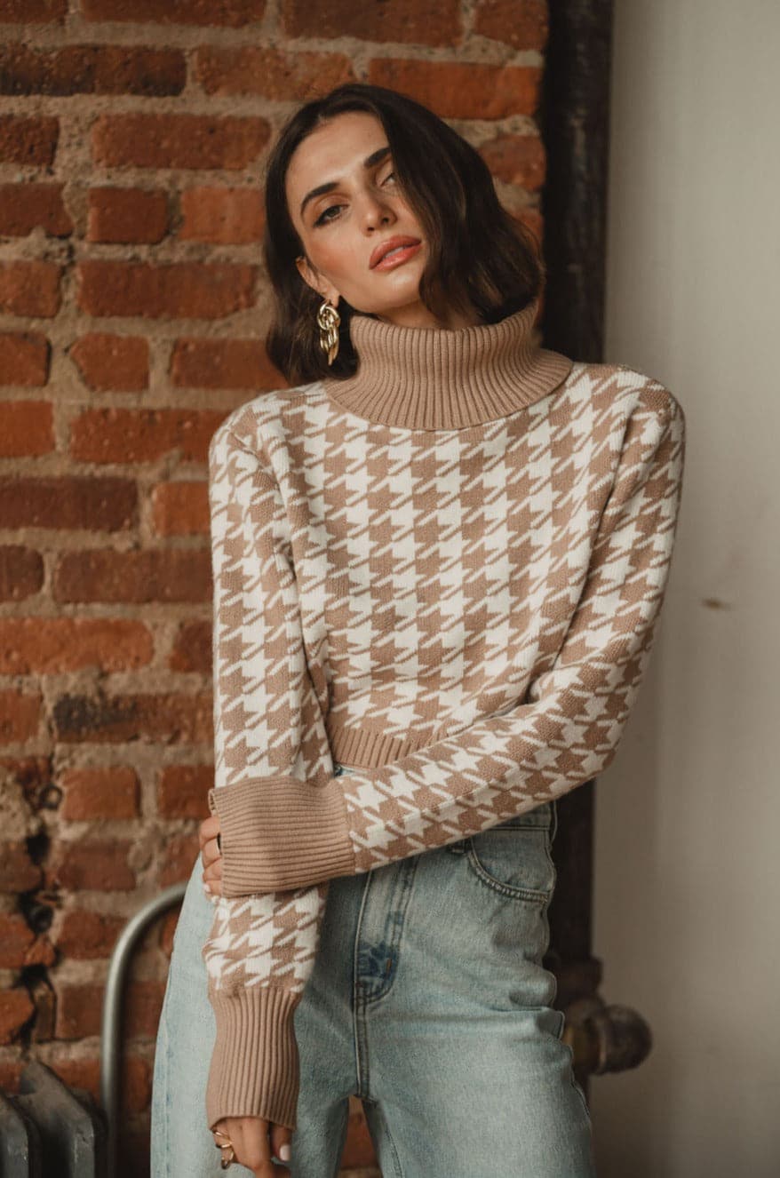 Jamie Beige Houndstooth Sweater - Image 4