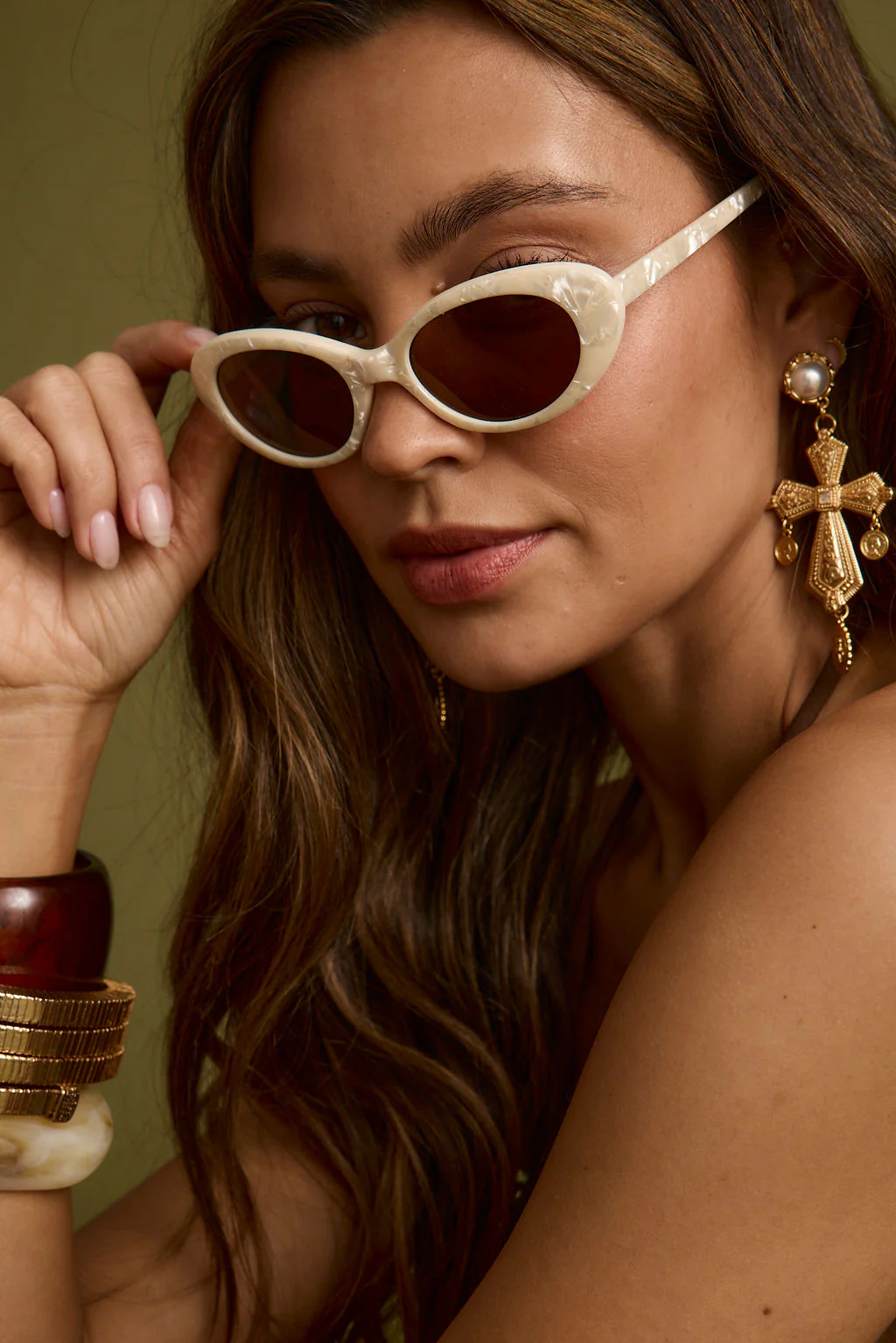 Joanne Cream Milky Sunglasses - Image 6