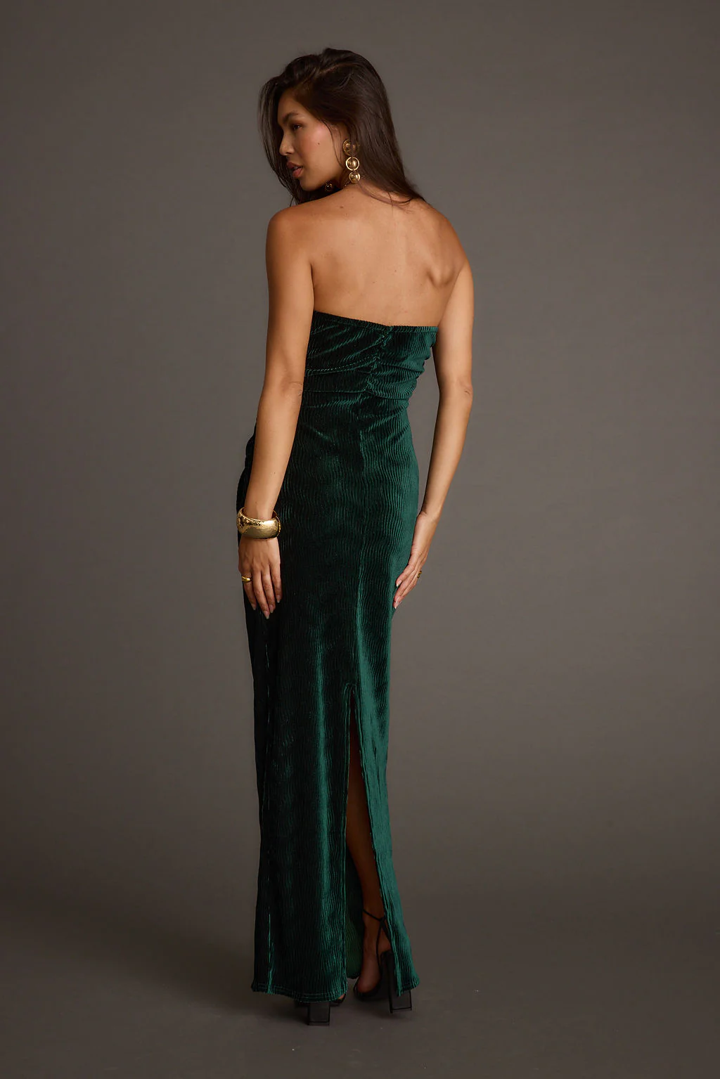 Jones Emerald Velvet Maxi Dress - Image 3