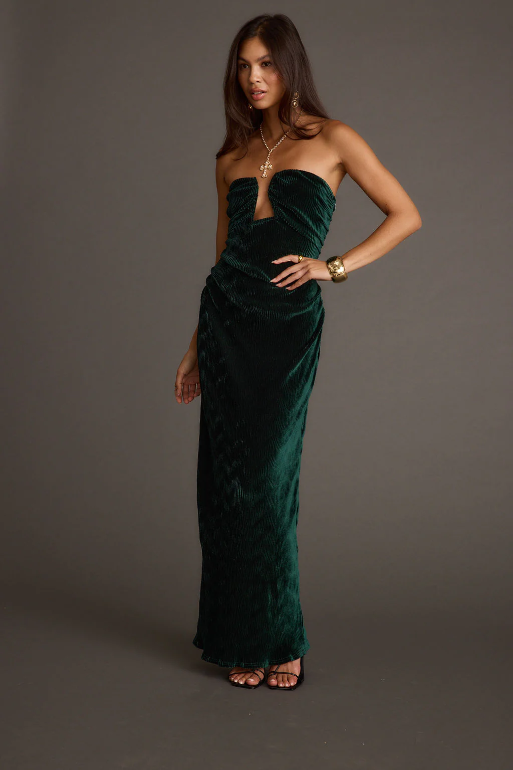 Jones Emerald Velvet Maxi Dress - Image 7