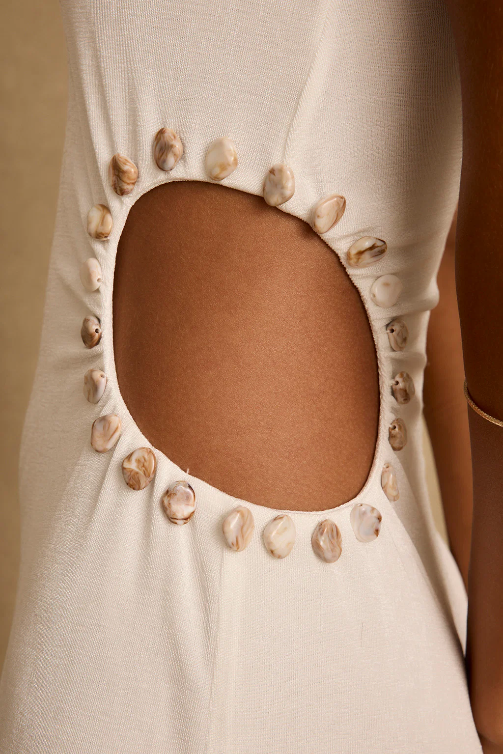Luna Del Mar White Maxi Dress - Image 8