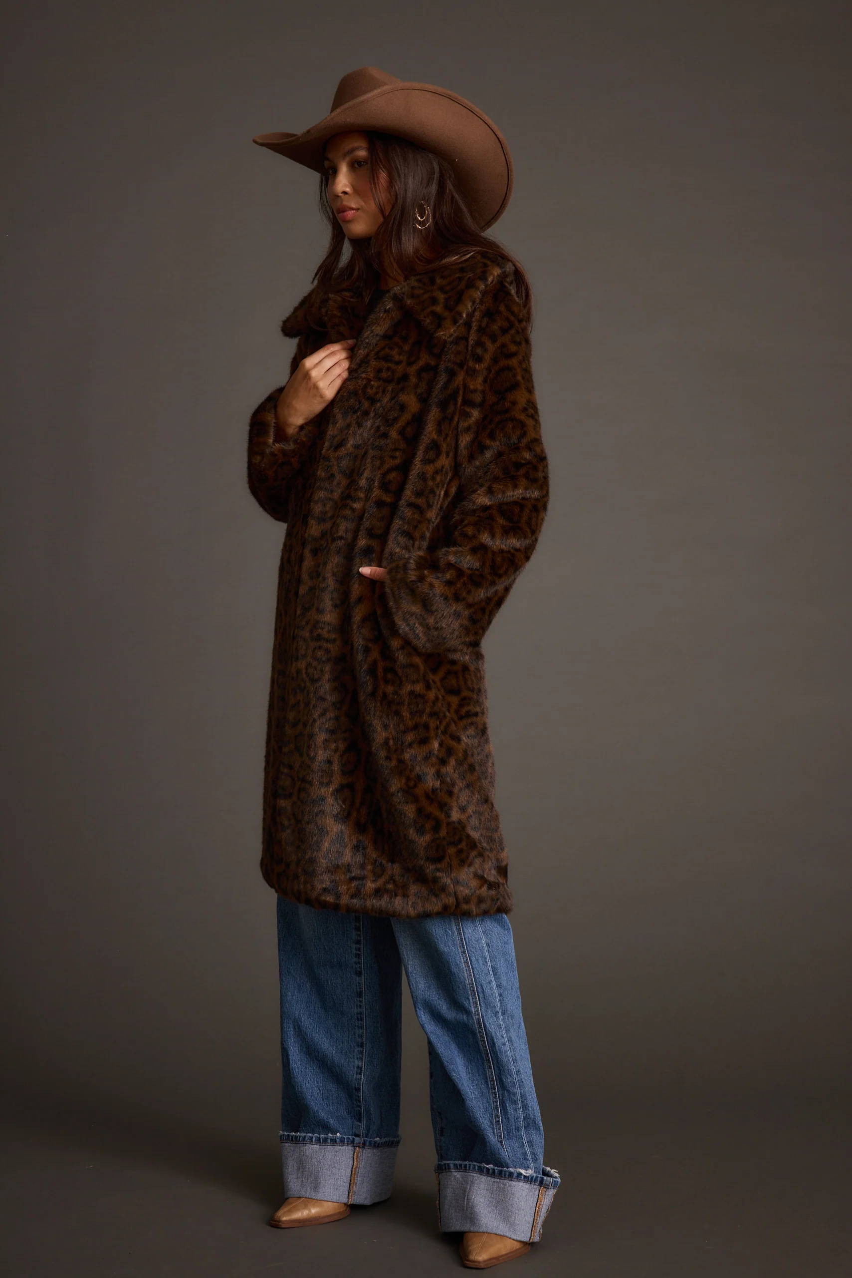 Rochelle Leopard Faux Fur Coat - Image 7