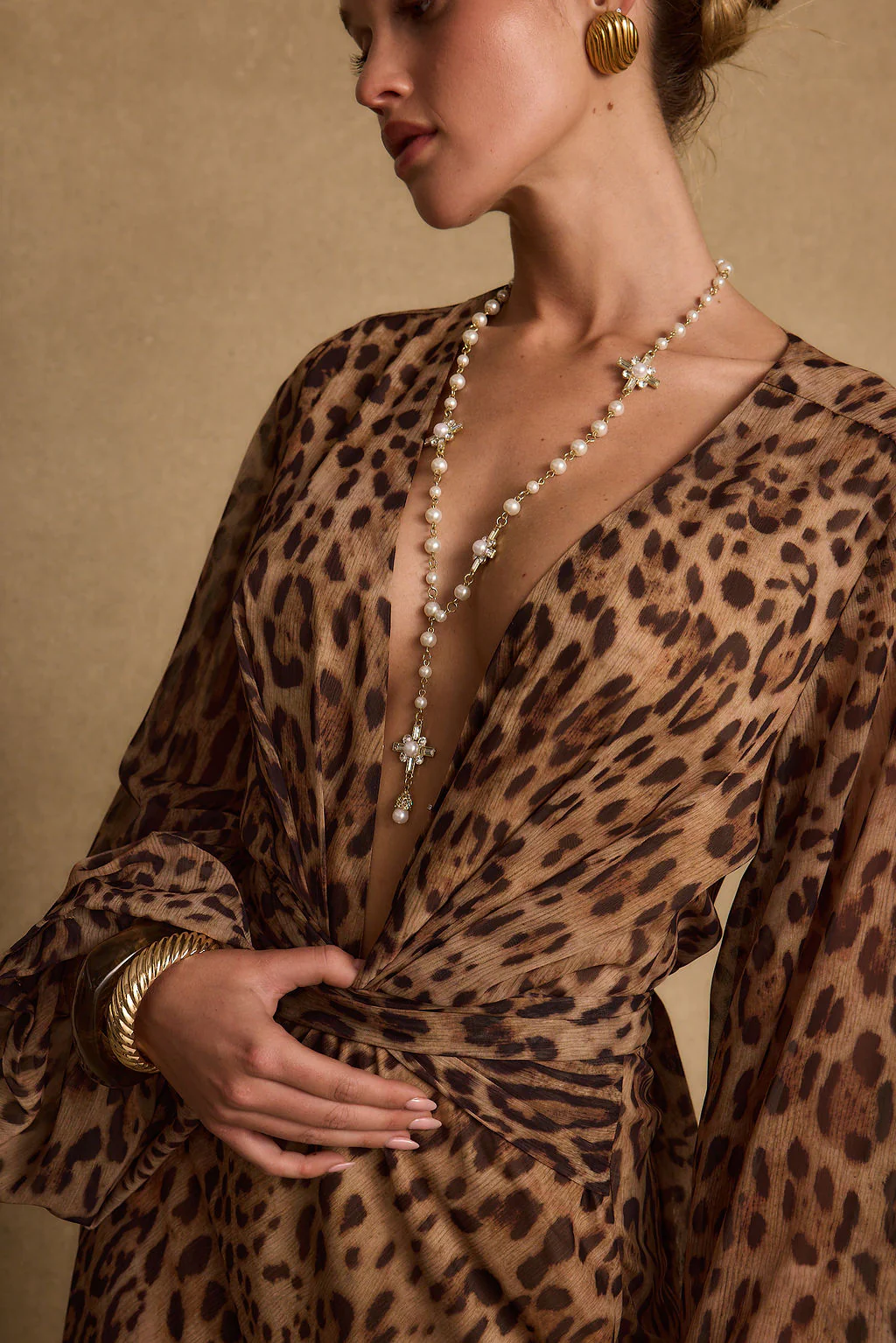 Selah Gold and Pearl Necklace - Image 3