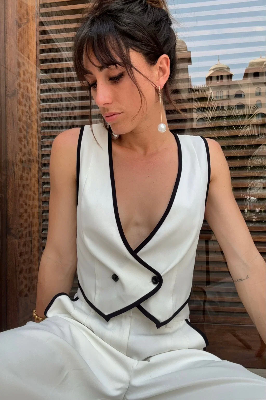 Skylar White Vest - Image 7