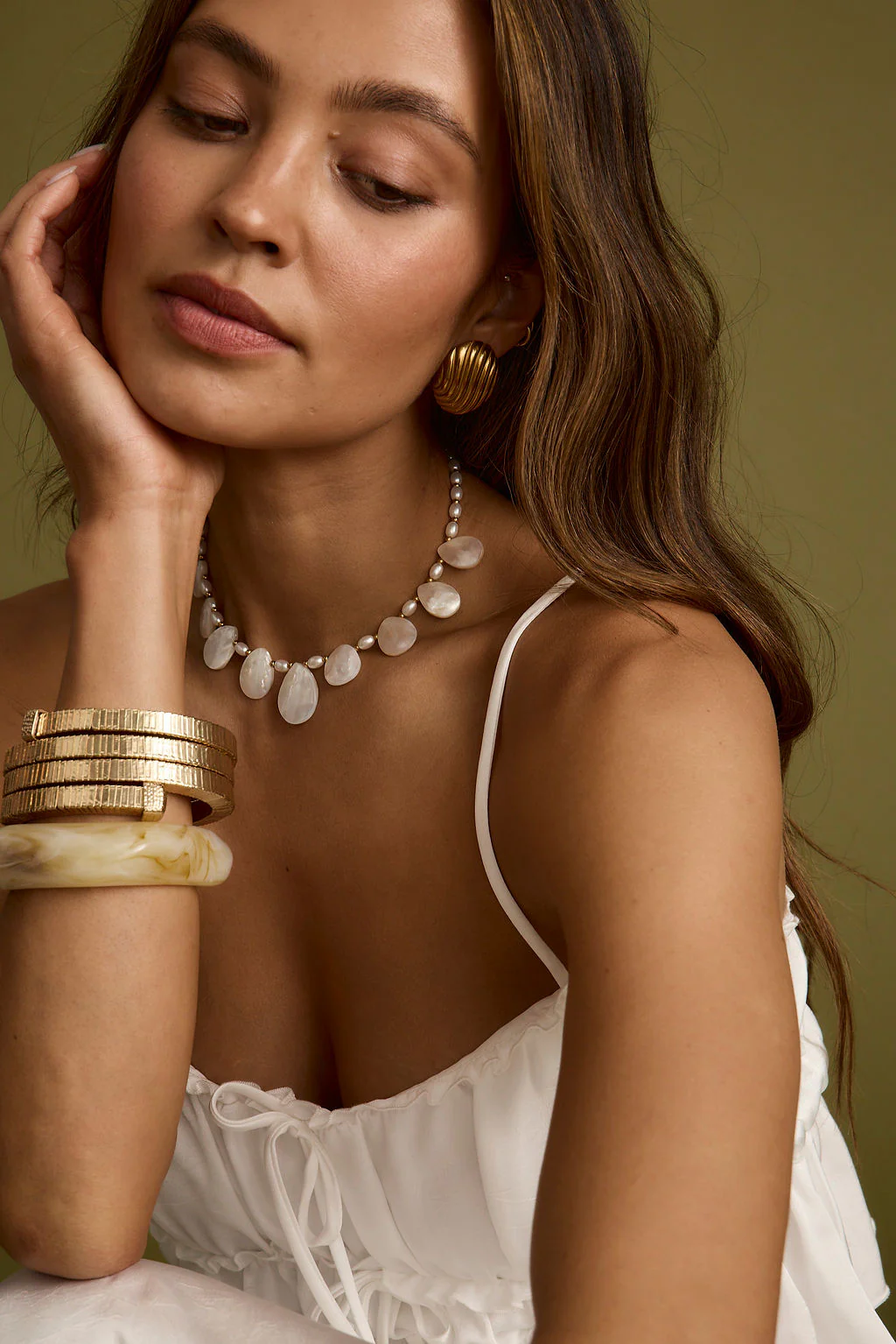 Soft Whispers Shell Choker Necklace - Image 4