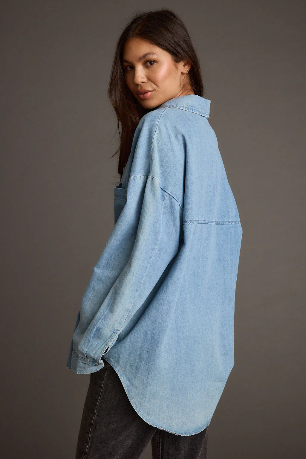 Springsteen Chambray Oversized Button Down Shirt - Image 3