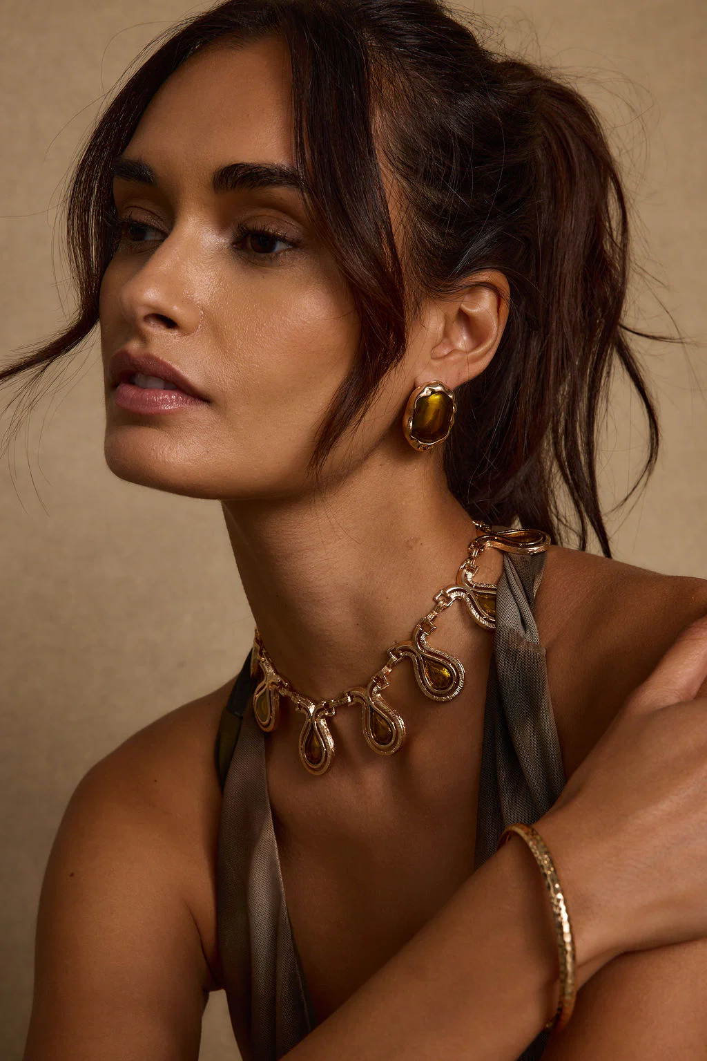 Tavi Gold Choker - Image 3
