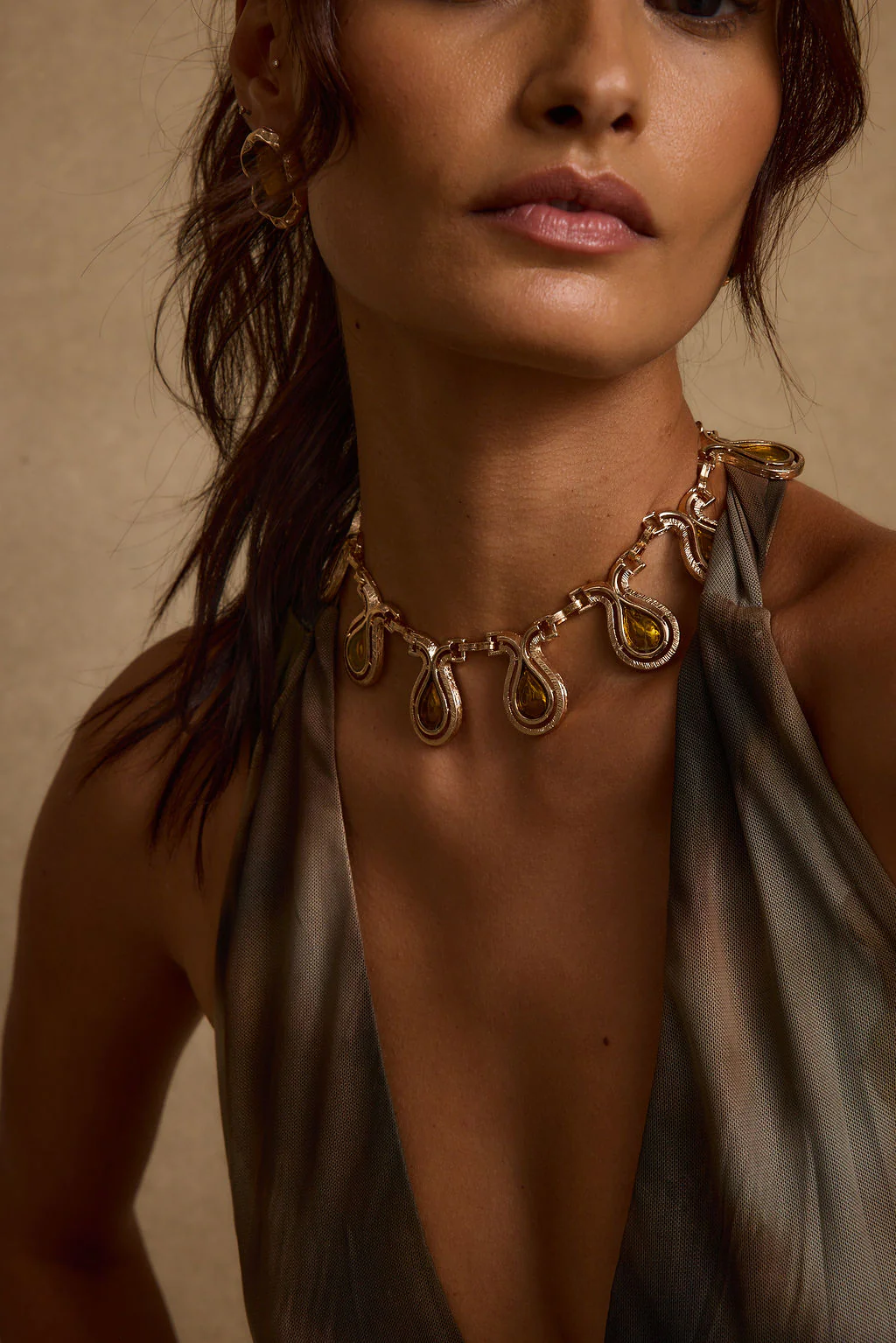 Tavi Gold Choker - Image 4