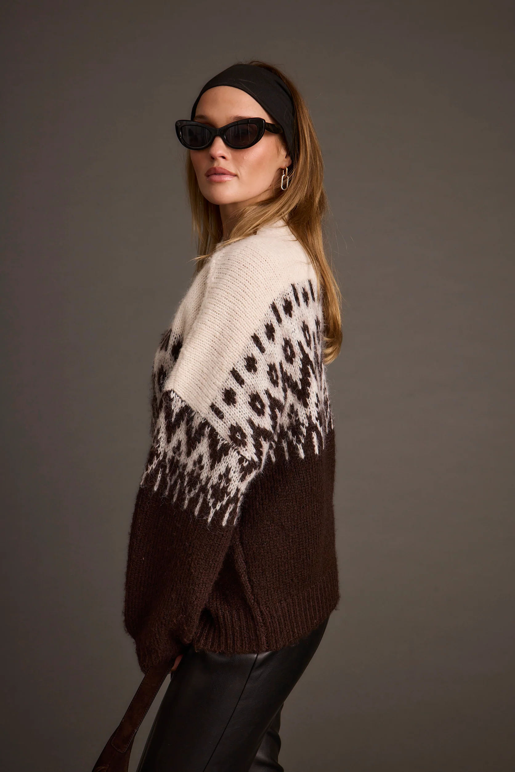 Toddy Espresso and Ivory Zip Up Sweater - Image 15